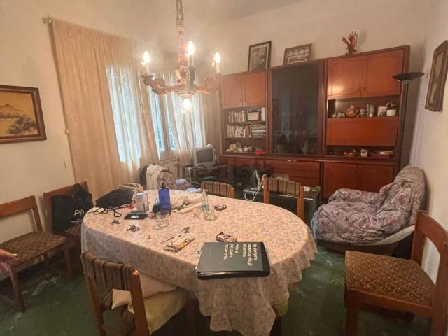 Chalet, Flix