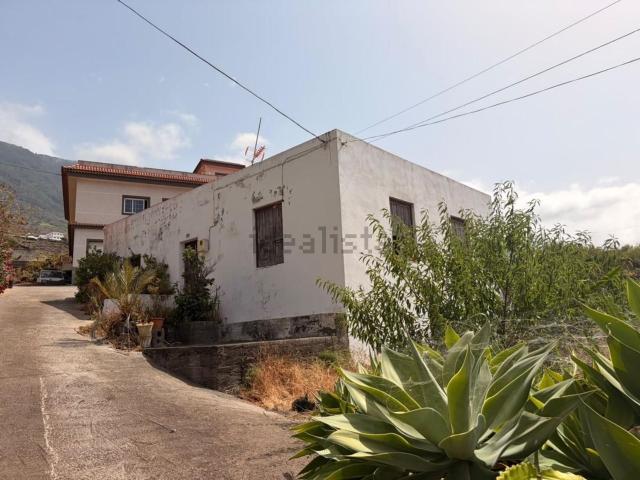 Chalet, Frontera