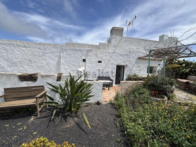 Chalet, Haria