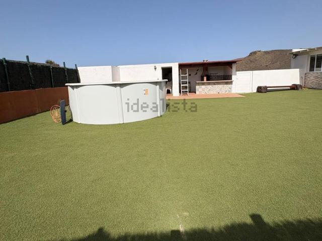 Chalet, Haria