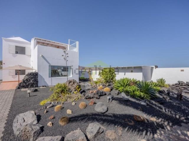 Chalet, Haria