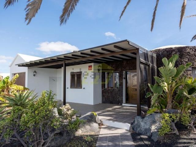 Chalet, Haria