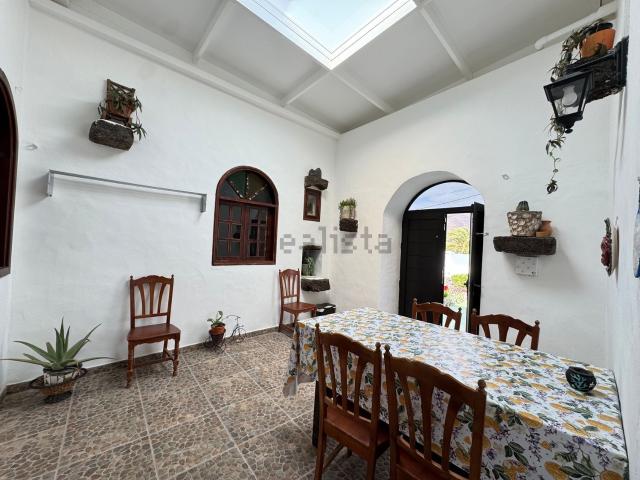 Chalet, Haria