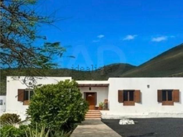 Chalet, Haria