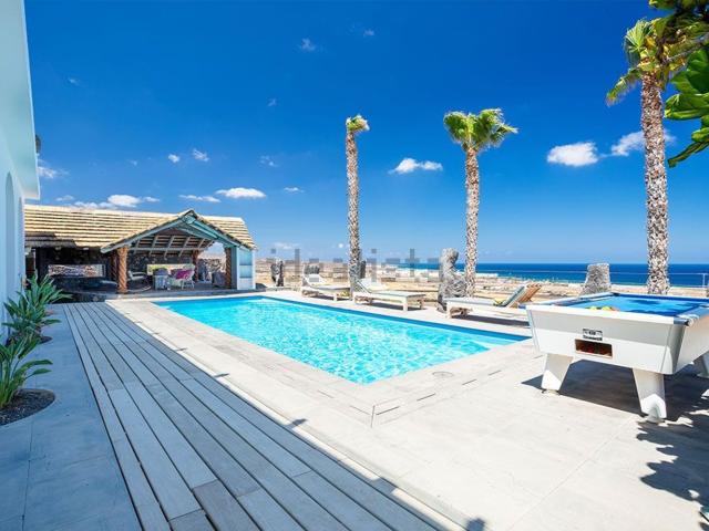 Chalet, Haria