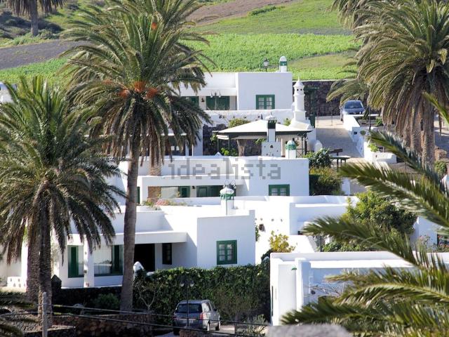 Chalet, Haria