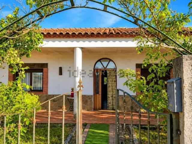 Chalet, Herrera de Alcántara