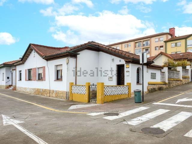 Chalet, HUCA La Cadellada, Oviedo