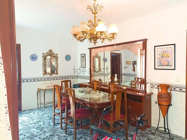 Chalet, Humilladero