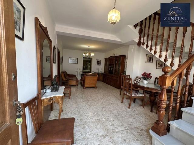 Chalet, Humilladero