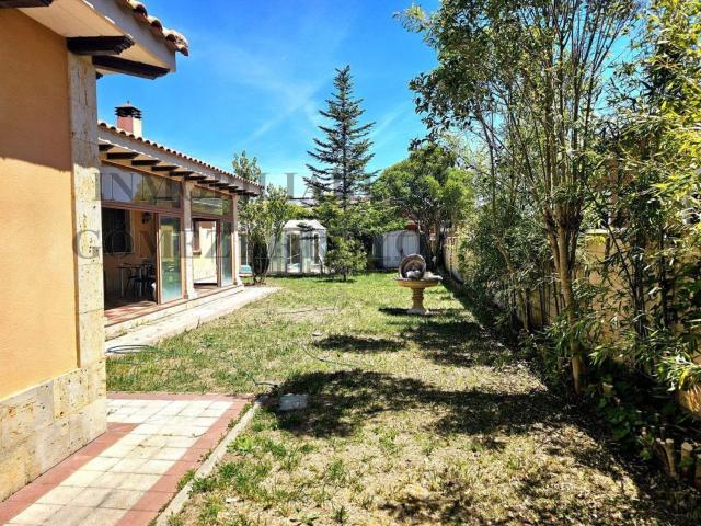 Chalet, Husillos