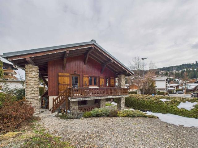 Chalet indépendant au centre des Gets à vendre 58m² Les Gets