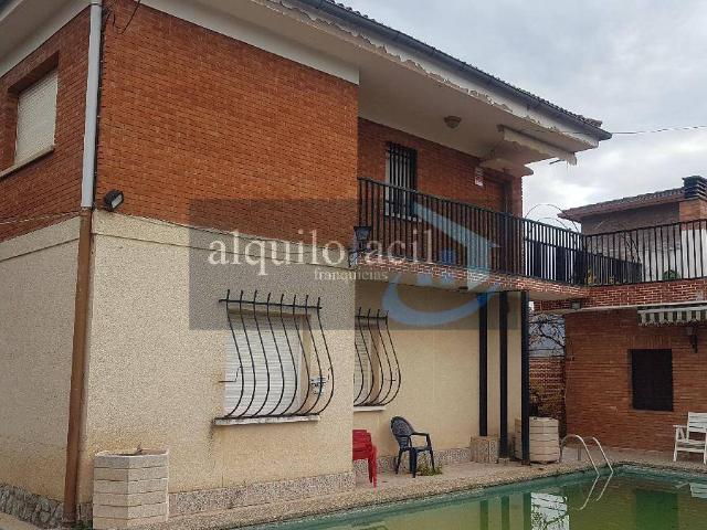 CHALET INDEPENDIENTE | 800 €, 150 m²
