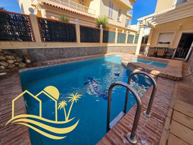 Chalet Independiente Venta Almería