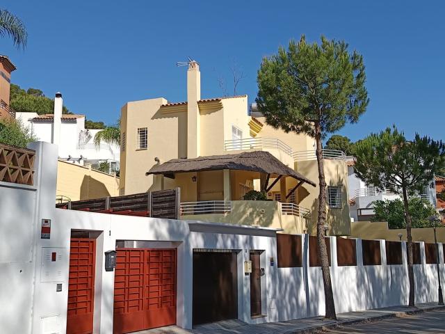 Chalet Independiente Venta Málaga