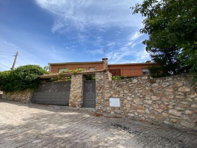 CHALET INDEPENDIENTE ZONA PIOZ