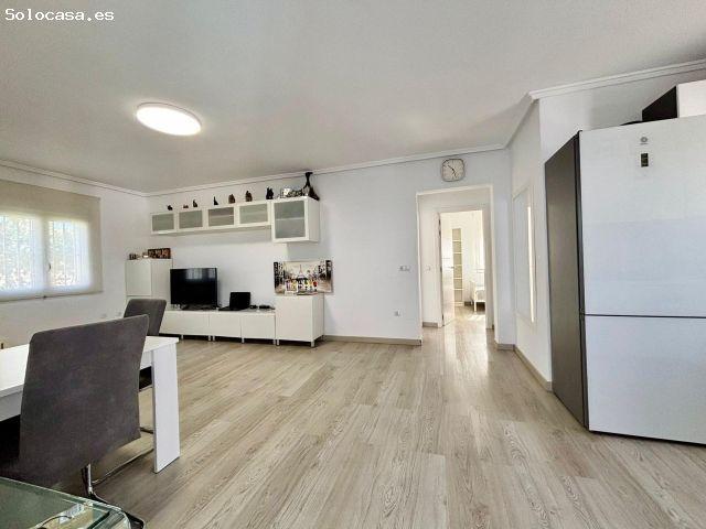 Chalet independiente con casita de invitados en Ciudad Quesada, urb. Lo Pepín