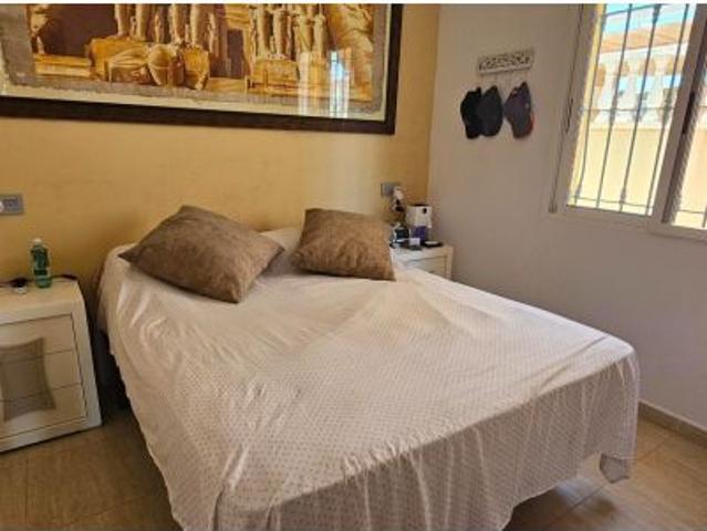 Chalet independiente con jacuzzi en El Raso, Guardamar del Segura