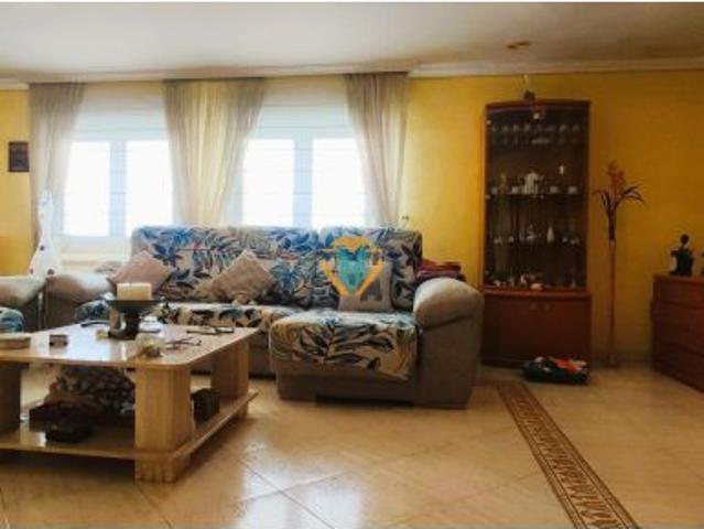 CHALET INDEPENDIENTE CON POSIBILIDAD DE HACER UN HOTEL RURAL!