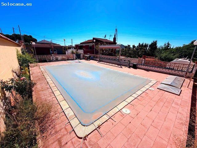 Chalet independiente con parcela de 2.000 m2