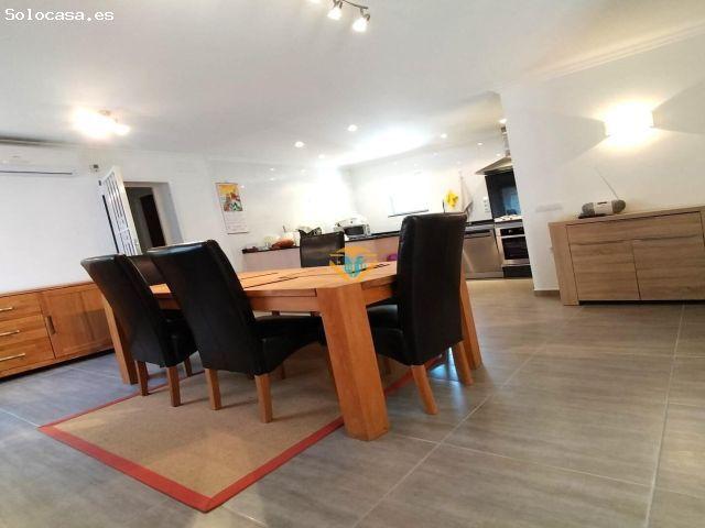 CHALET INDEPENDIENTE CON PISCINA Y CERCA DE SERVICIOS