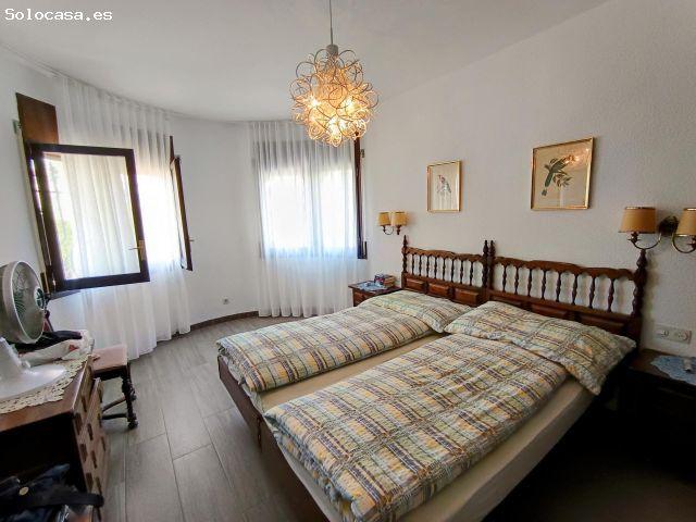 Chalet independiente con piscina a tan solo 300 metros de la playa