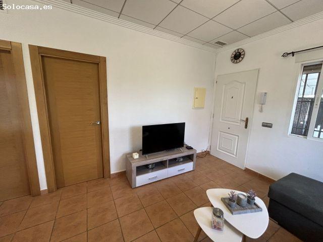Chalet independiente con piscina privada en Los Urrutias, cerca de las playas de Mar Menor