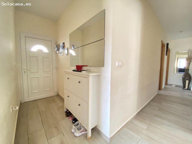 Chalet independiente con piscina privada