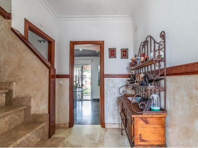 CHALET INDEPENDIENTE CON PSICINA PRIVADA EN OLIVAR DE QUINTOS 500 m2 DE PARCELA