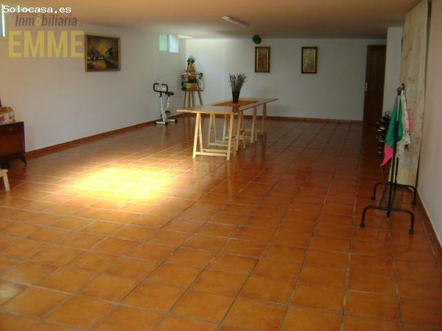Chalet independiente con vistas a la montaña a 20 minutos de Ronda con 1140