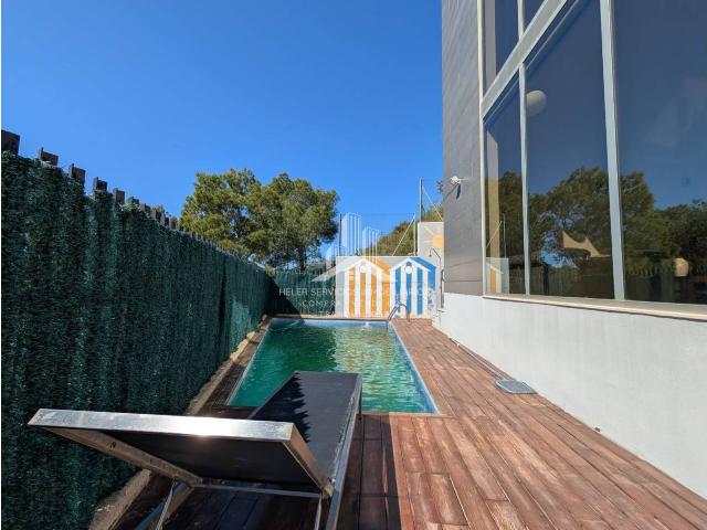 Chalet independiente con vistas al mar