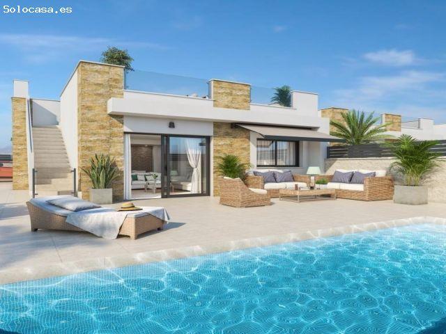 Chalet independiente de 3 dormitorios con piscina privada y solarium en San Fulgencio Alicante