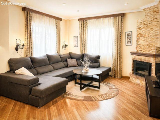 Chalet Independiente en una Exclusiva Urbanización Сerrada in Los Altos, Orihuela