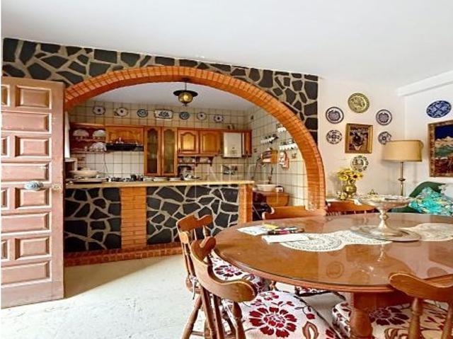 CHALET INDEPENDIENTE EN URB SUSPIRO DEL MORO, OTURA