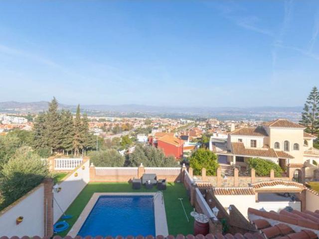 Chalet independiente en venta en Alhaurín de la Torre Málaga