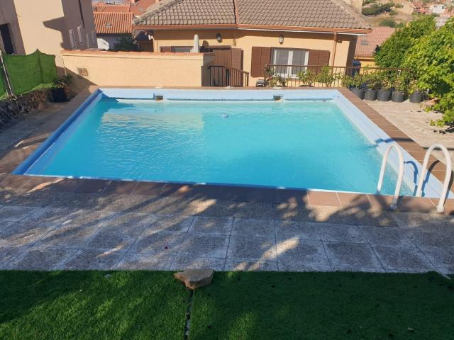 Chalet independiente en venta en El Molar