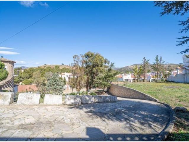 Chalet independiente en venta en el Puigrom