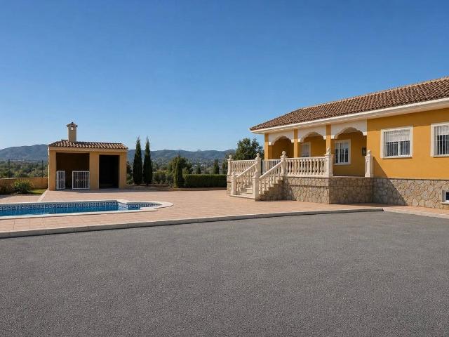 Chalet independiente en venta en Moralet 250m² San Vicente del Raspeig