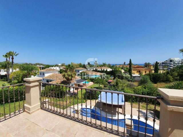 Chalet Independiente en alquiler en Milla de Oro – Marb. Club – Málaga