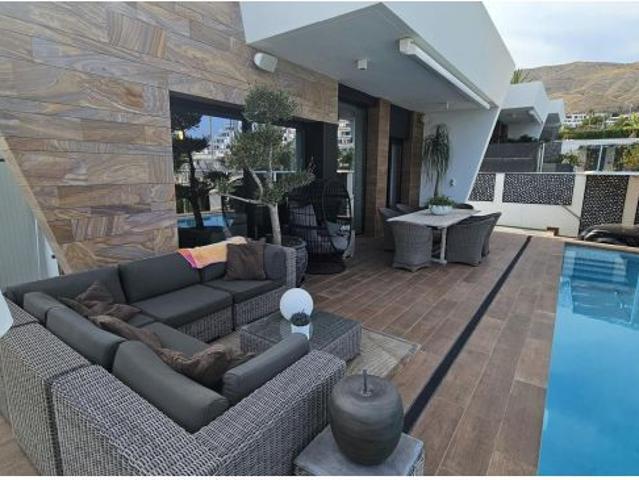 Chalet independiente en balcon de Finestrat