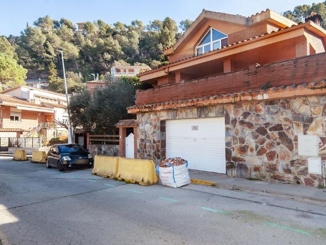 Chalet independiente en C/ Bellavista Corvelló