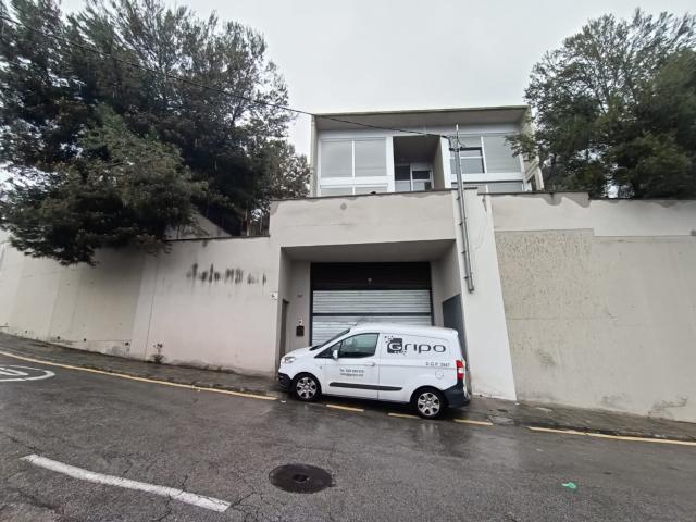 Chalet independiente en C/ del Eucaliptus Corbera de Llobregat