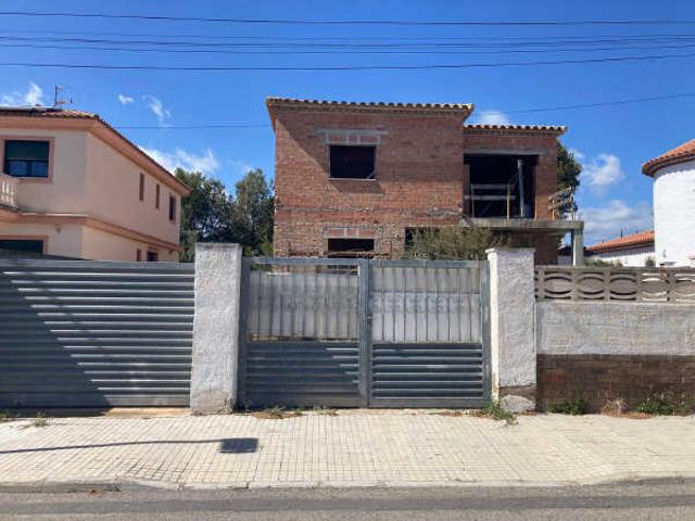 Chalet independiente en C/ Gran Canaria Mont roig del Camp Tarragona