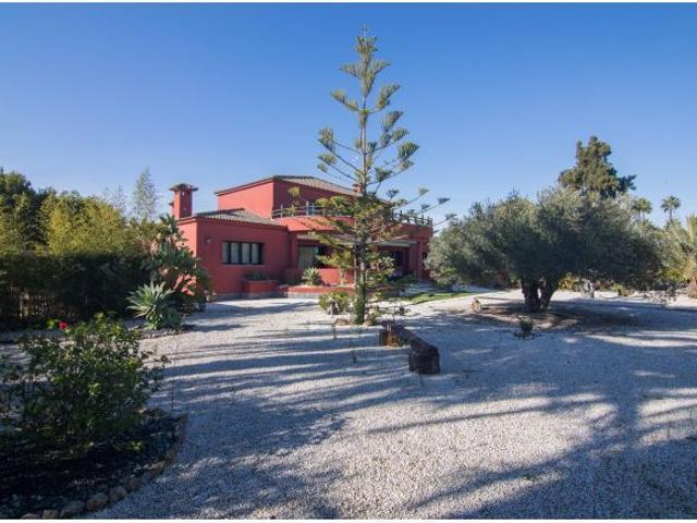 Chalet independiente en Elche, zona la Baya Alta