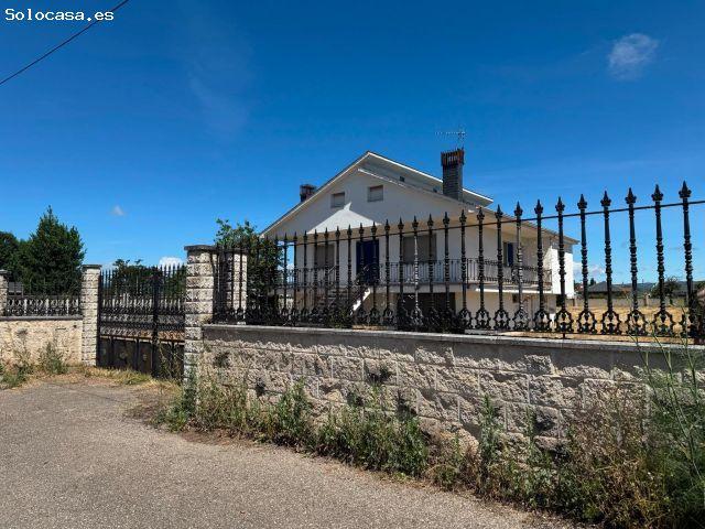 CHALET INDEPENDIENTE EN FUENTESNUEVAS PONFERRADA