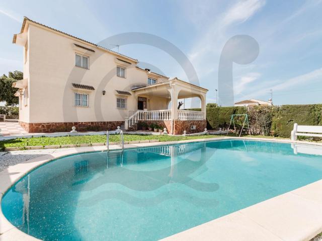 CHALET INDEPENDIENTE EN LA SIMA