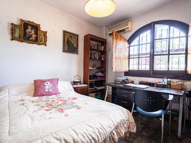Chalet independiente en Las Almenas, Tomares