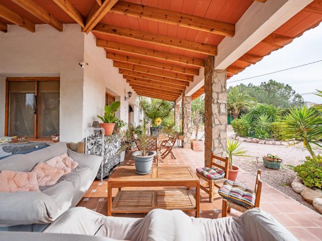 Chalet independiente en Novelda