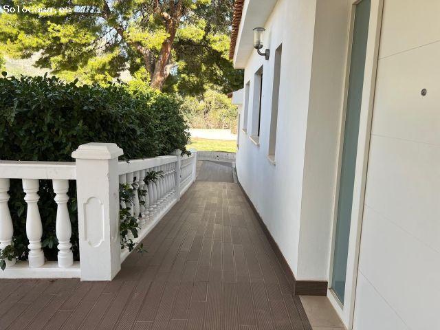 CHALET INDEPENDIENTE EN PARCELA DE 3000M2