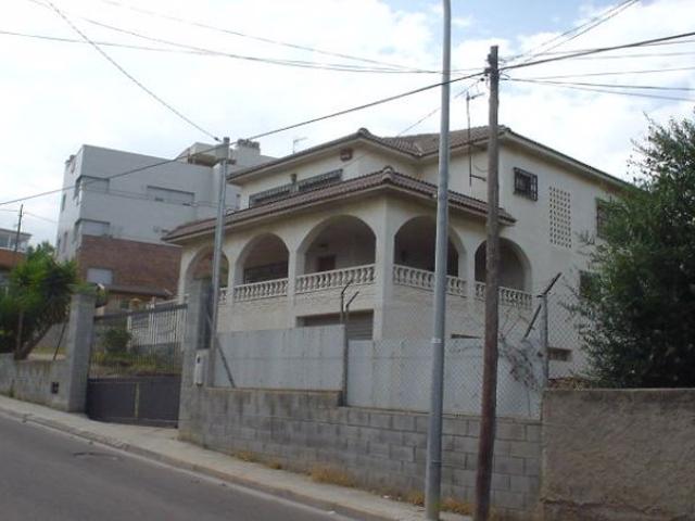Chalet independiente en Sant Vicenç dels Horts
